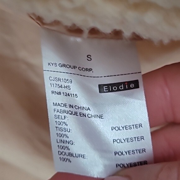 Elodie Sherpa Teddy Jacket. Size Small. Tan, Long sleeve. Zipper Closure - Picture 7 of 7